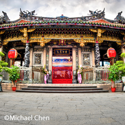 龍山寺（ロンシャンスー）